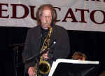 sax2.jpg (49794 bytes)
