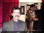 sculptor-sit.jpg (59701 bytes)